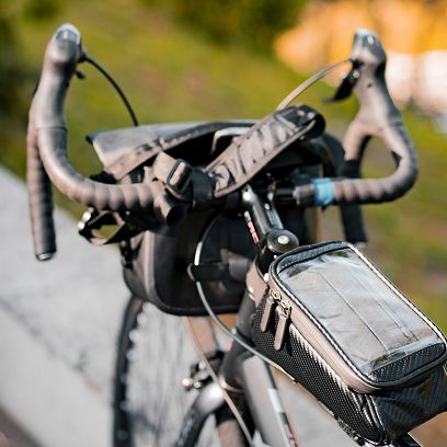 _bicycle-bag-with-transparent-zip-section-for-phone-mounted-on-the-bike-s-frame-road-transport-transportation-commuting.jpg